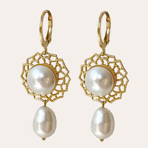 Notify me: Oorhangers met ornamentje en Mokka pareltjes