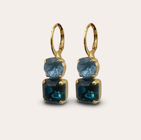 Notify me: Earrings with dark blue crystals
