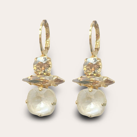 Oorhangers met gouden en witte Swarovski-stenen