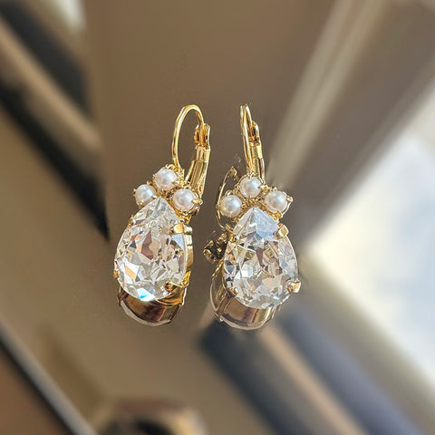 Notify me: Earrings with 3 pearls and a Swarovski drop