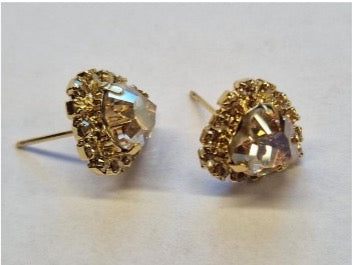 Earwires with golden hearts
