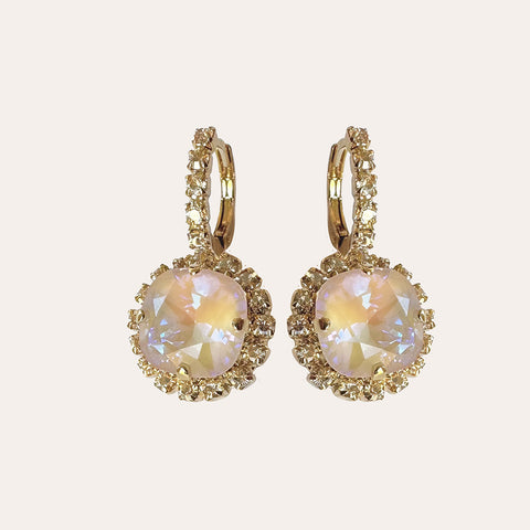 Earrings with beige crystals