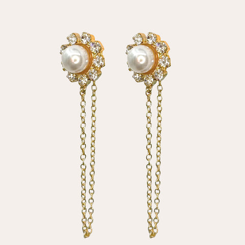 Earrings with pearl and chain