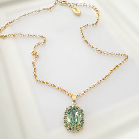 Notify me: Gouden kettinkje met groene hanger